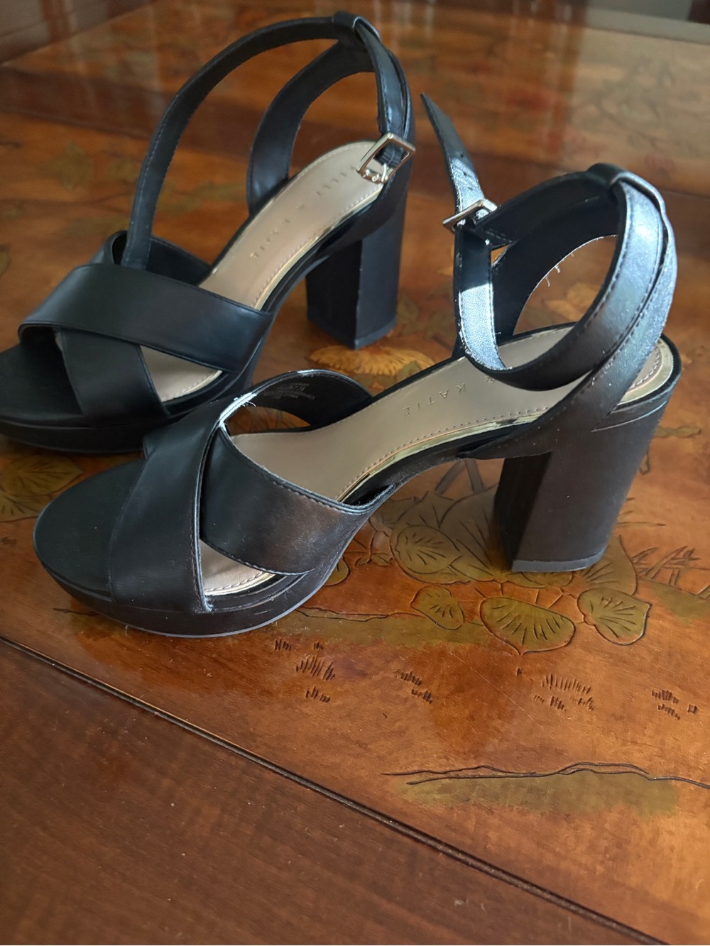 Black Women's Chunky Heel Sandals - Classic Strappy Design. Platform style.
